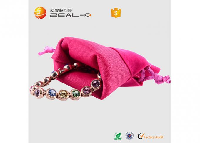 De gevoelige Halsband Populaire Bescherming van de Zakkenjuwelen van Drawstring van het Verpakkingsfluweel