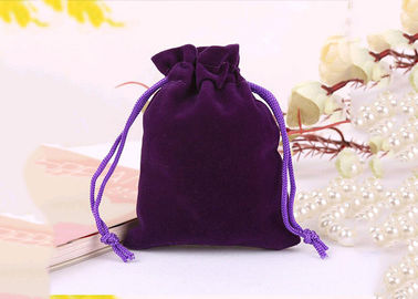 China De Beurs Zwarte Materiële Rekupereerbare Eersteklas van Drawstring van het Fashionalfluweel fabriek